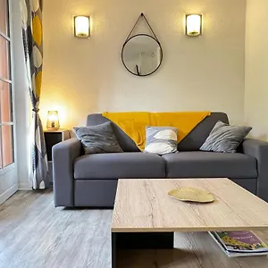 T2 + Alcôve. Balcon. Parking Couvert. Piscine été. Appartement